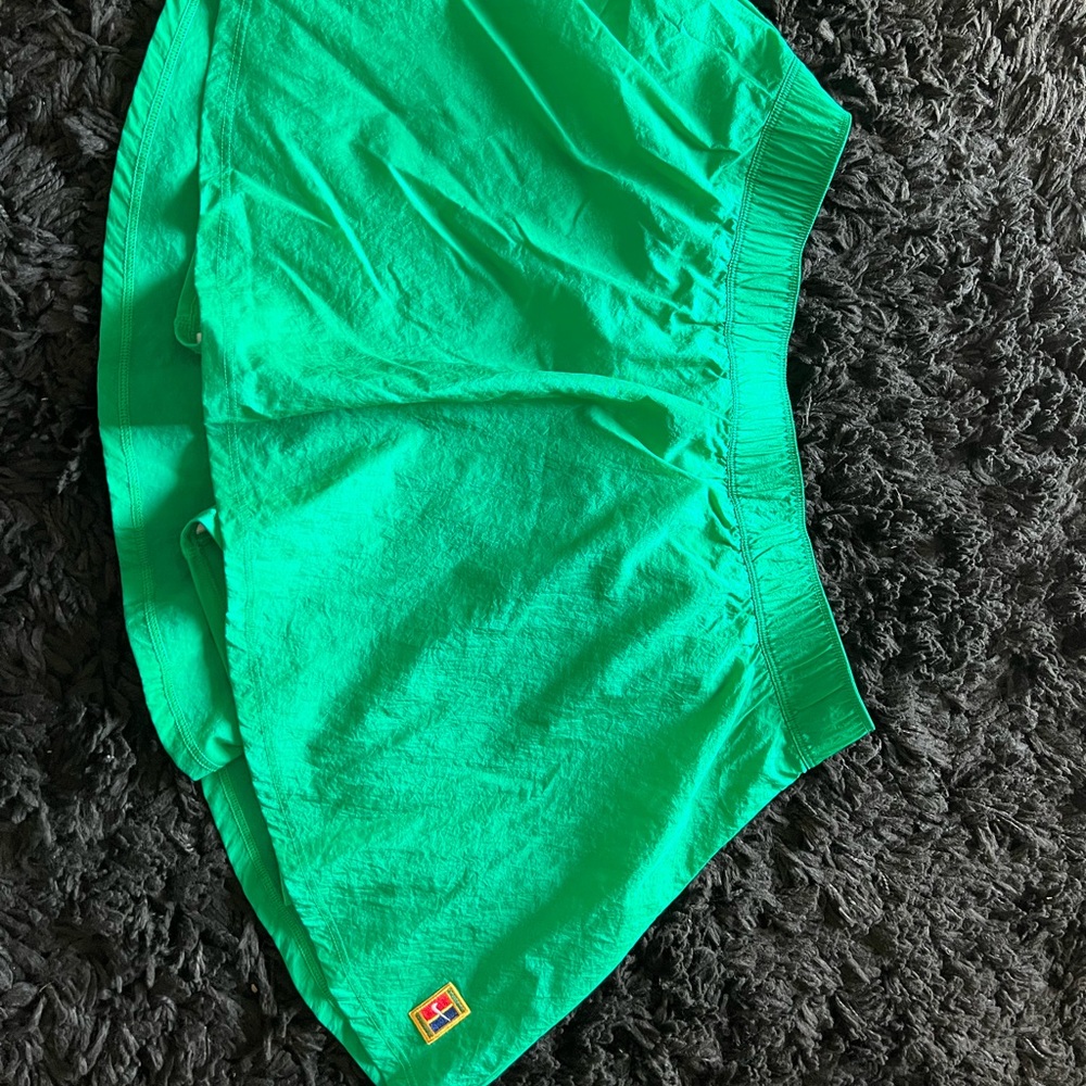 Women’s tennis skirt size large Nike green